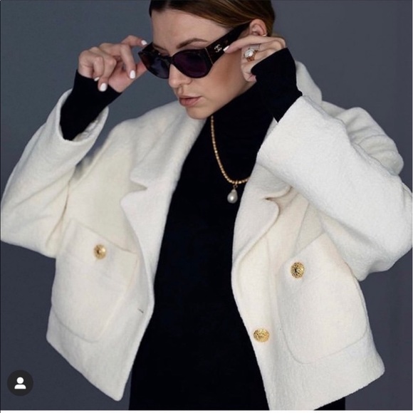 Zara Cream Wool Blend Texture Weave Gold Metallic Button Detail Crop Blazer - Picture 4 of 16